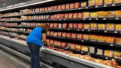 关税40天：美国经济的极限压力测试