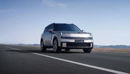 吉利汽车2025年上半年营收首破1500亿元，核心归母净利翻倍增长