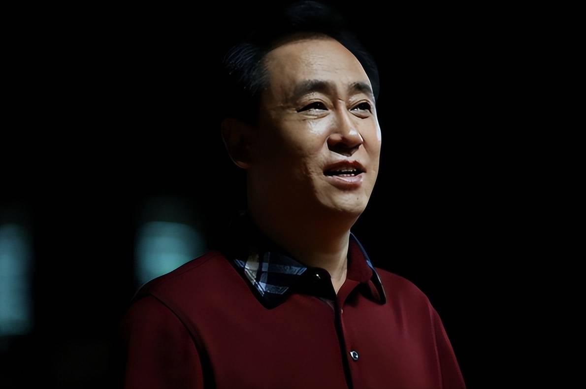 当年是什么原因将庞大的中国恒大集团压倒的?